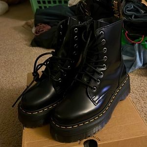Dr Marten Jadon Platform boots